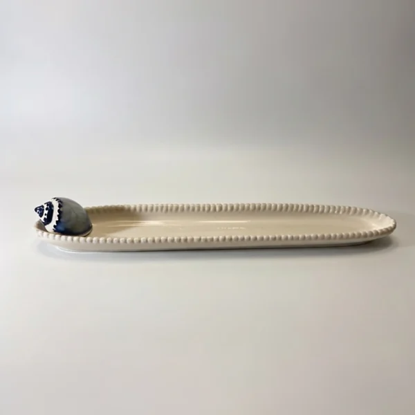 Plat à baguette bleu