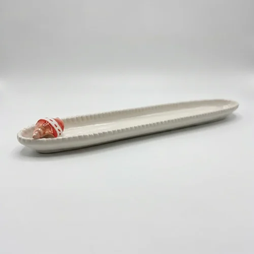 Plat à baguette rouge